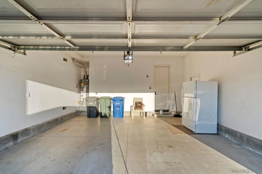 417 N Cedros Ave, Solana Beach, California 92075 home-pic-40