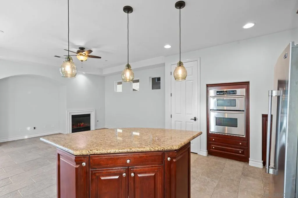 417 N Cedros Ave, Solana Beach, California 92075 home-pic-13