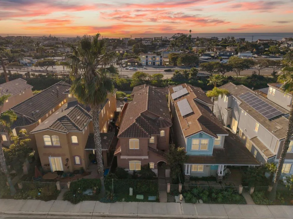 417 N Cedros Ave, Solana Beach, California 92075 home-pic-2