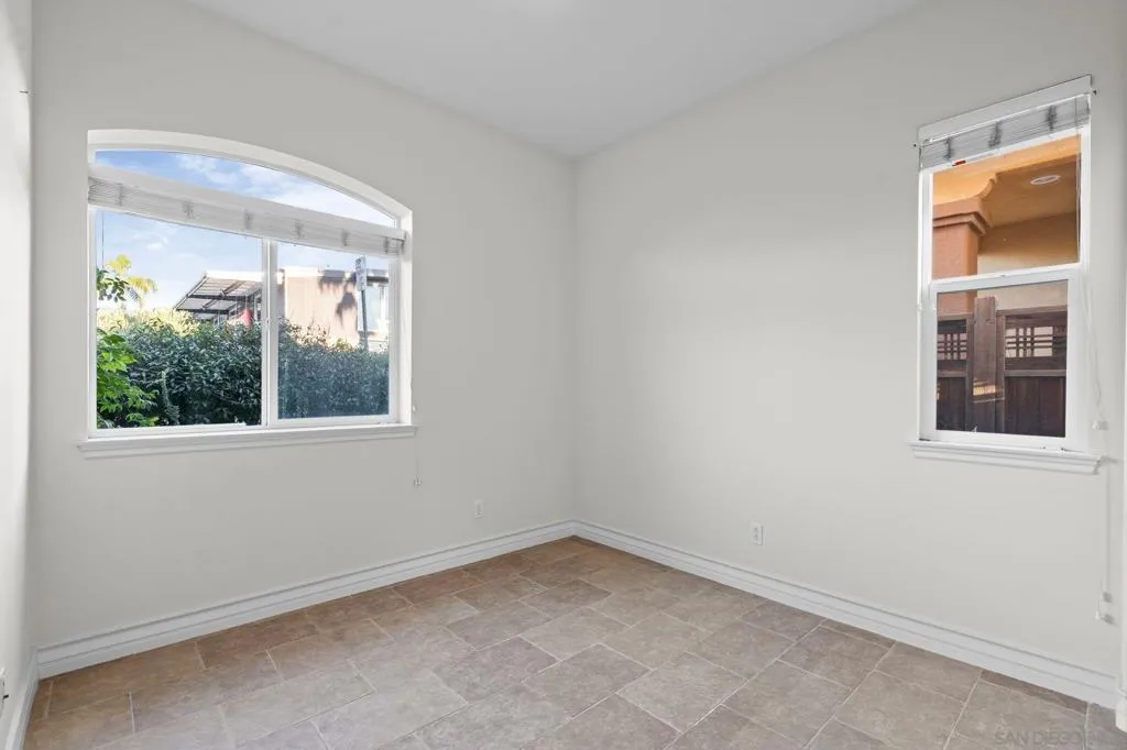 417 N Cedros Ave, Solana Beach, California 92075 home-pic-15