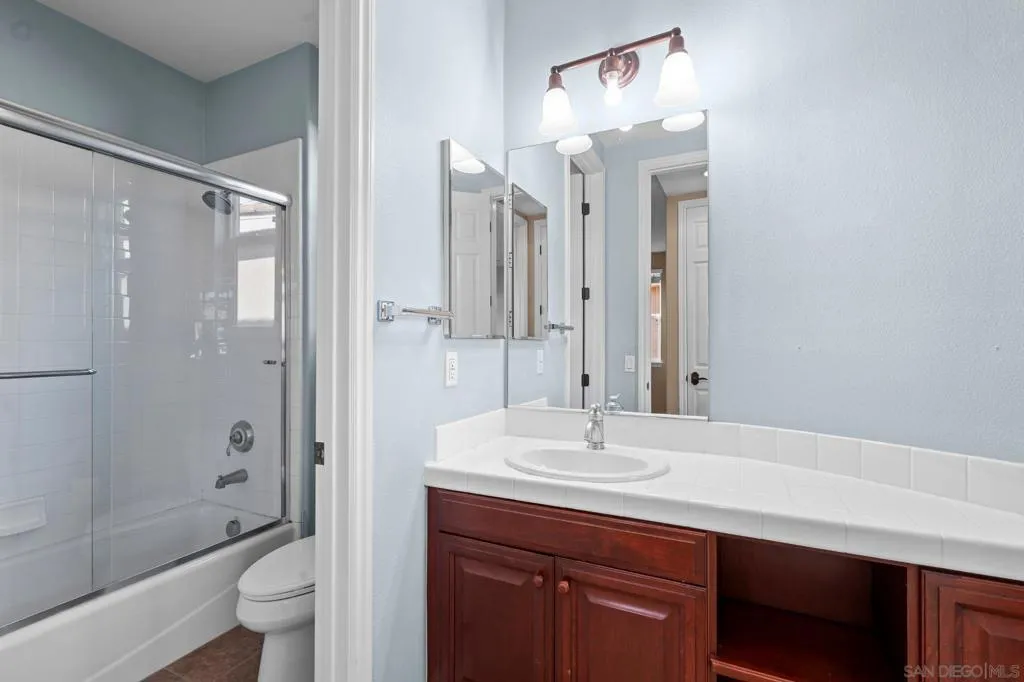 417 N Cedros Ave, Solana Beach, California 92075 home-pic-21