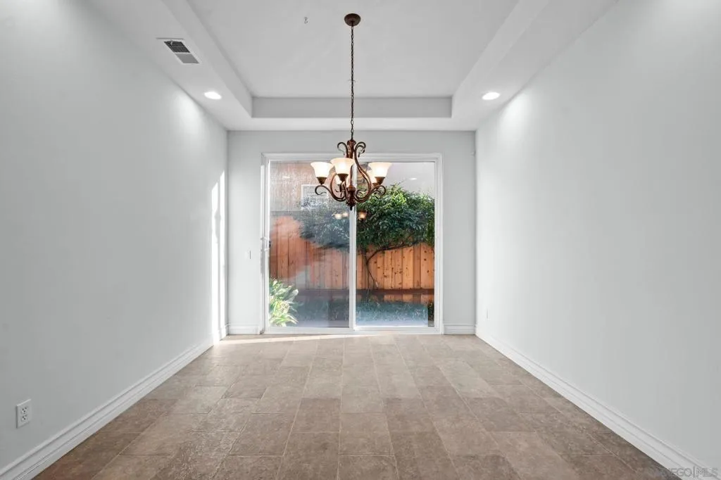 417 N Cedros Ave, Solana Beach, California 92075 home-pic-9