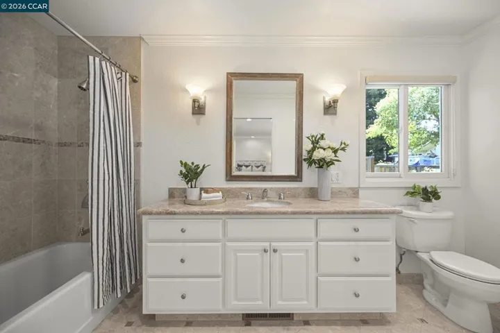 1023 White Gate Rd, Alamo, California 94507
