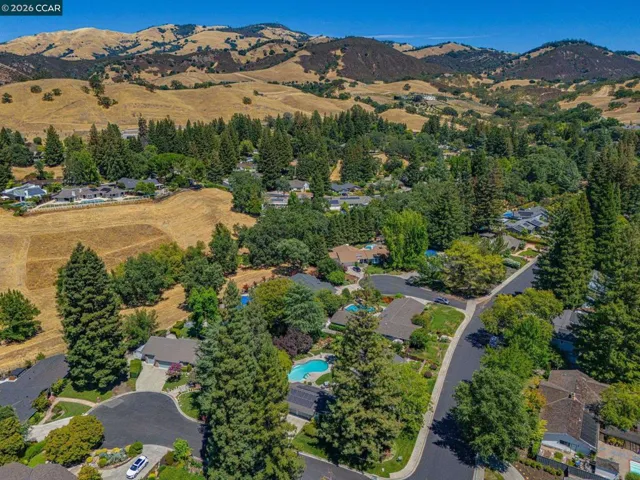 1023 White Gate Rd, Alamo, California 94507