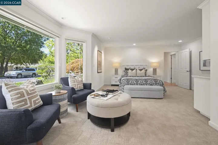 4th bedroom sitting