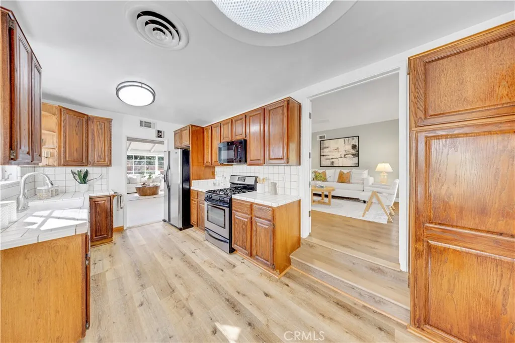 1690 Starbird, Monterey Park, California 91755 home-pic-12