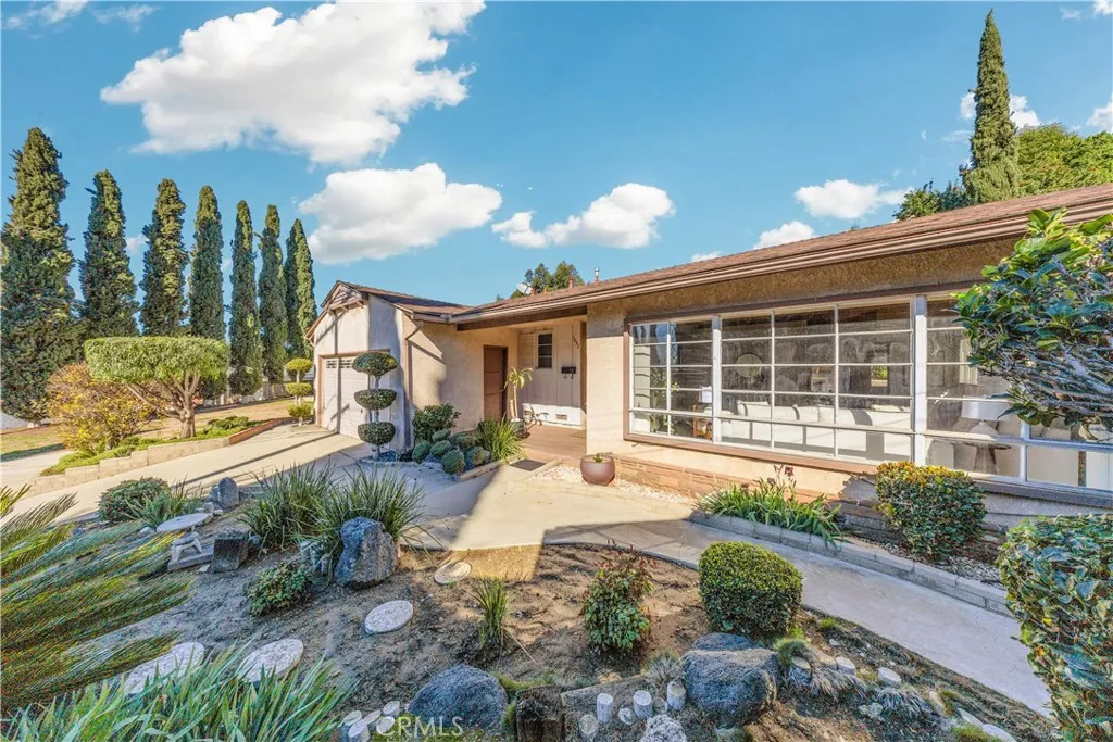 1690 Starbird, Monterey Park, California 91755 home-pic-40