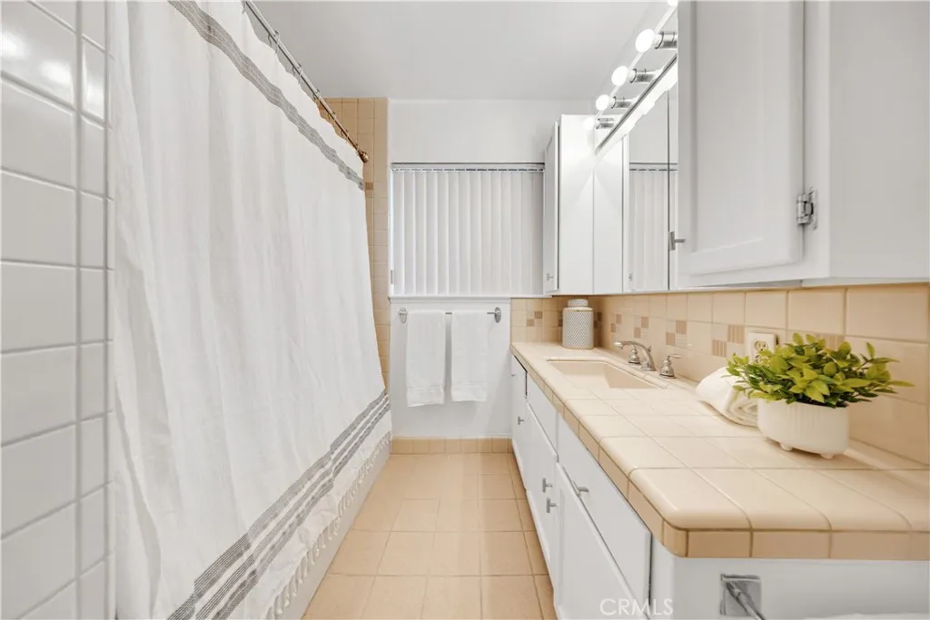 1690 Starbird, Monterey Park, California 91755 home-pic-28