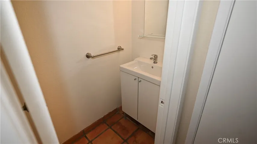 DOWNSTAIRS BATHROOM