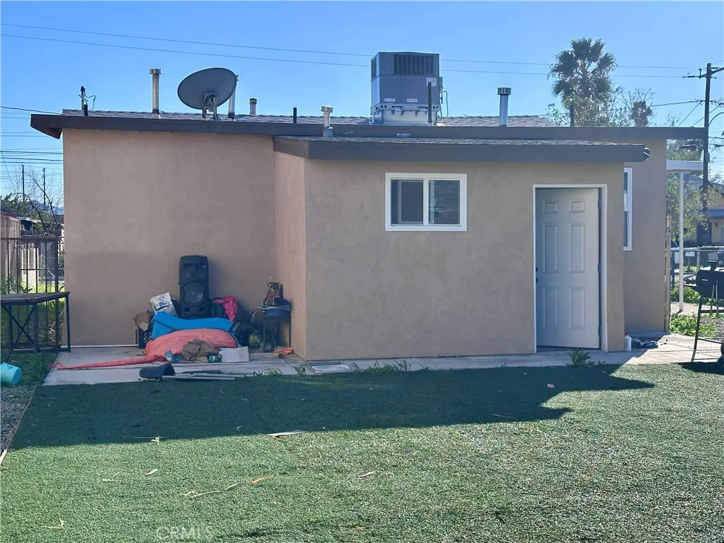 256 Bryant, San Bernardino, California 92408 home-pic-15