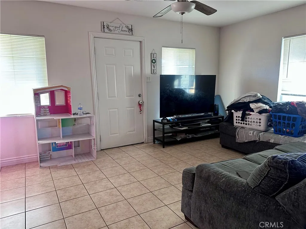 256 Bryant, San Bernardino, California 92408 home-pic-5