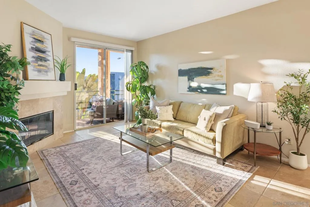 1950 Camino De La Reina 208, San Diego, California 92108 home-pic-7