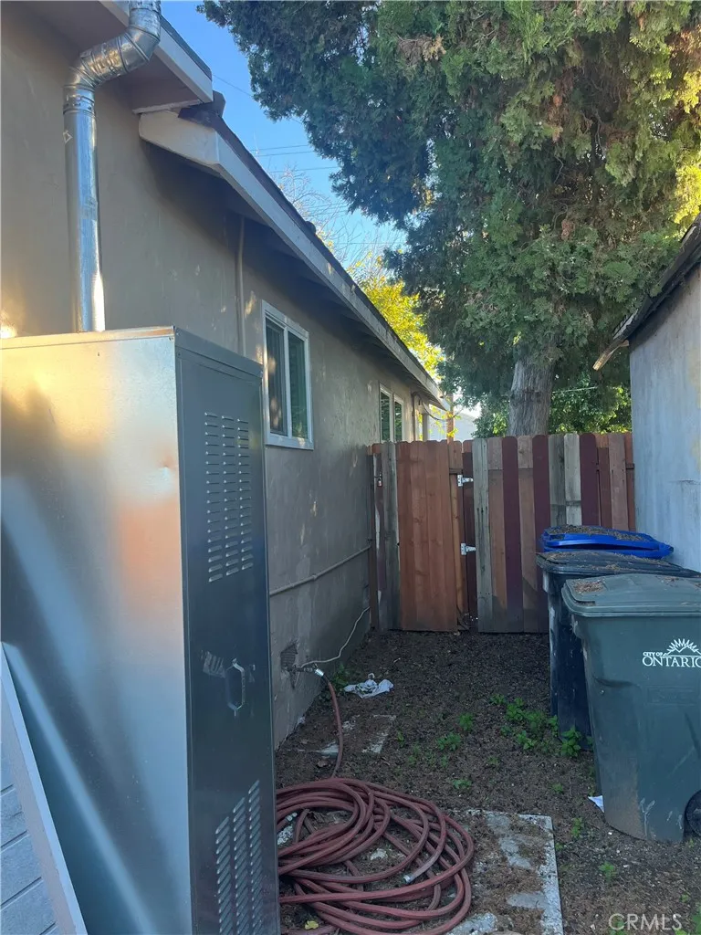 720 S Sultana, Ontario, California 91761 home-pic-11