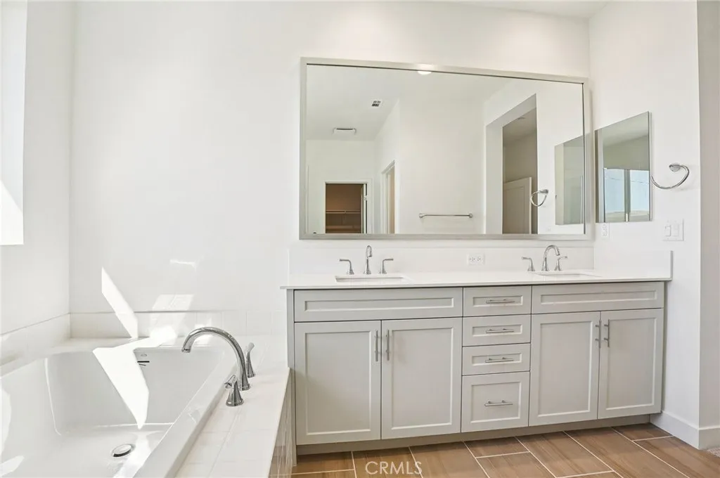 4033 Saddle Drive, Palmdale, California 93551 home-pic-5