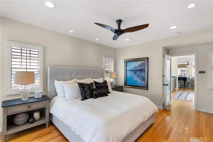 220 20th Street, Manhattan Beach, California 90266