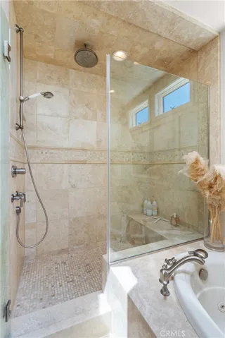 220 20th Street, Manhattan Beach, California 90266