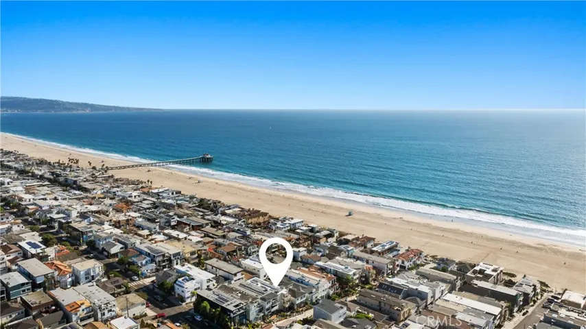 Walk to the Manhattan Beach Pier