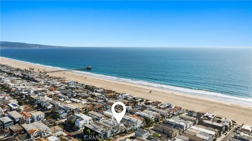 Walk to the Manhattan Beach Pier