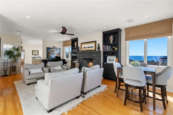 220 20th Street, Manhattan Beach, California 90266