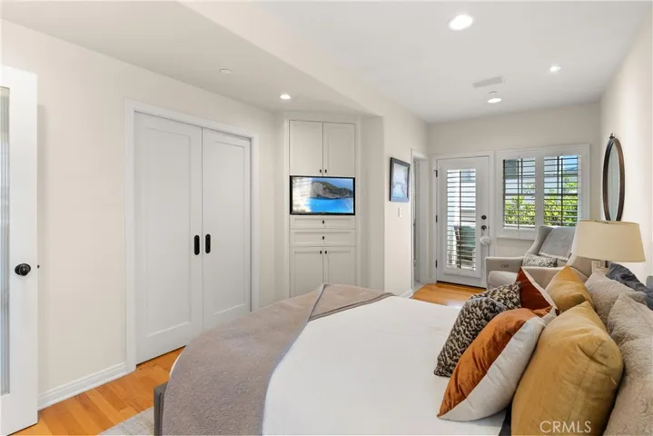 Guest Bedroom Suite