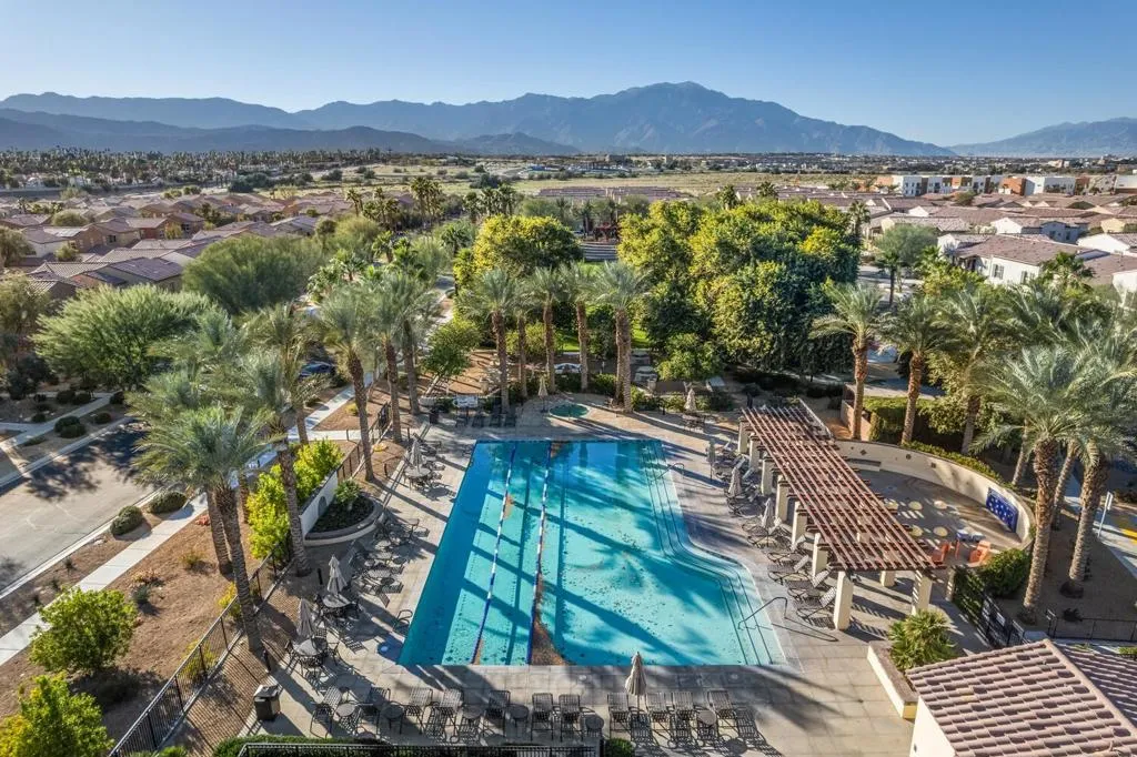 653 Calle Vibrante, Palm Desert, California 92211 home-pic-23