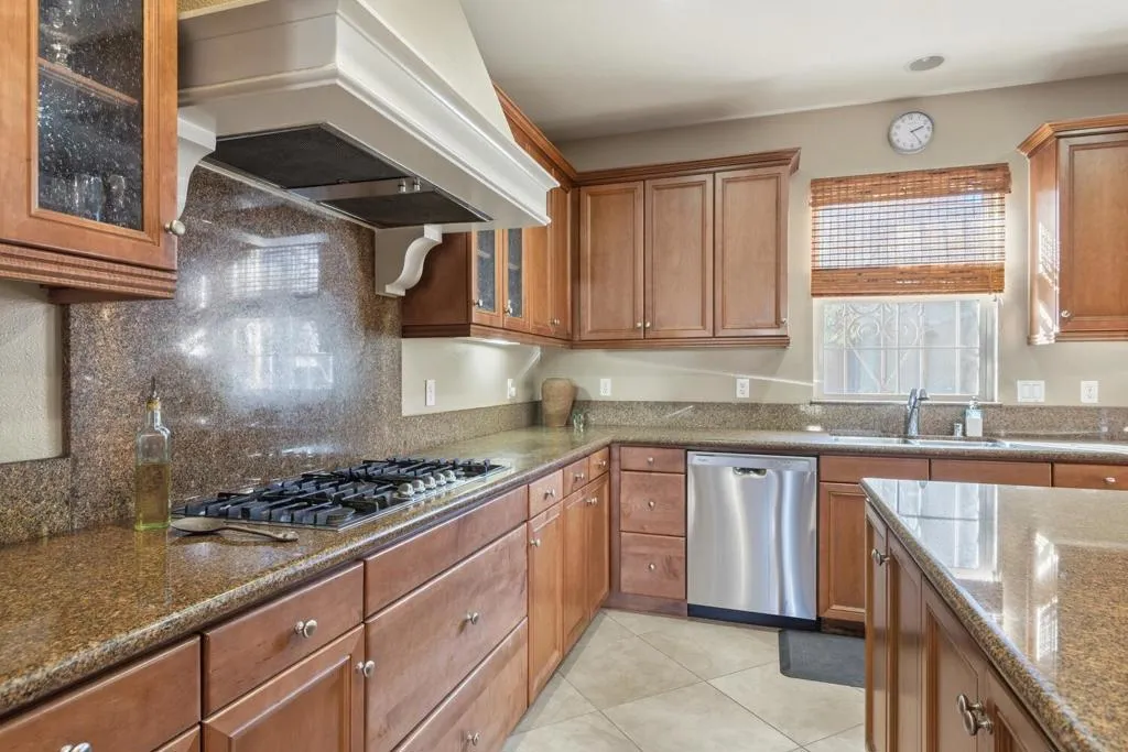 653 Calle Vibrante, Palm Desert, California 92211 home-pic-7