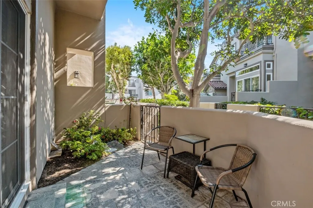 19373 Peachtree, Huntington Beach, California 92648 home-pic-4