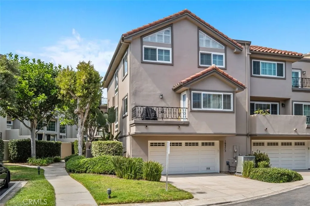 19373 Peachtree, Huntington Beach, California 92648 home-pic-2