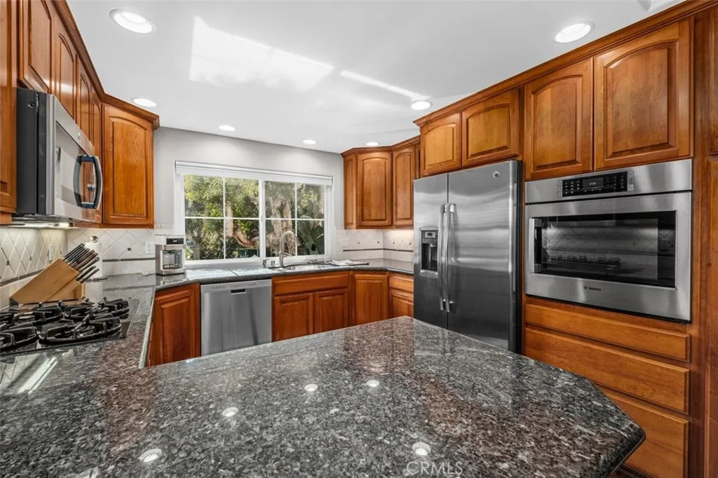 19373 Peachtree, Huntington Beach, California 92648 home-pic-13