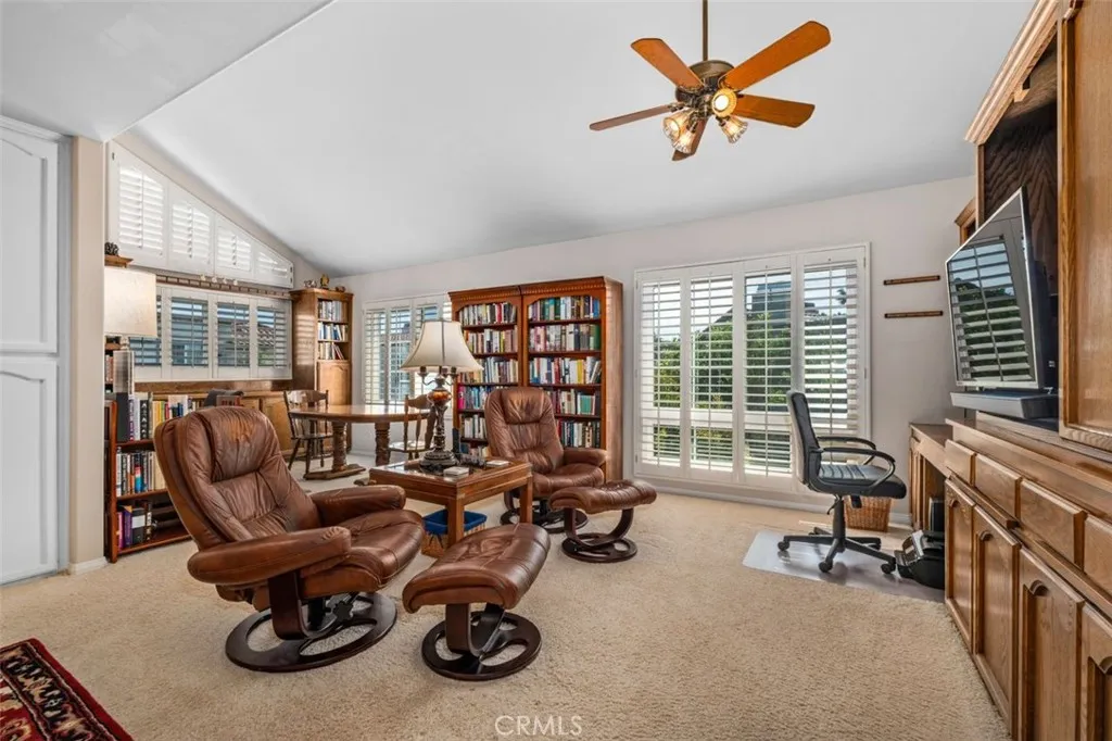 19373 Peachtree, Huntington Beach, California 92648 home-pic-21