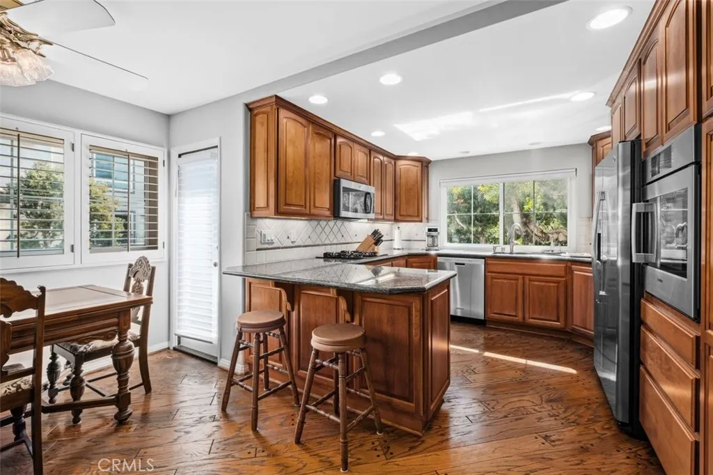 19373 Peachtree, Huntington Beach, California 92648 home-pic-12