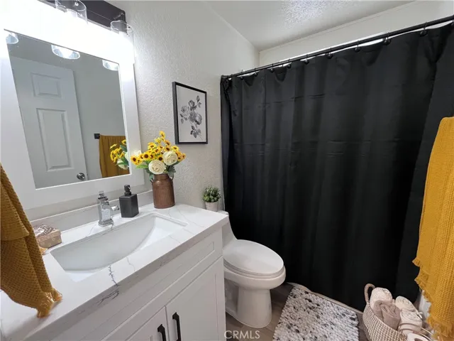 12550 Main Street 13, Hesperia, California 92345