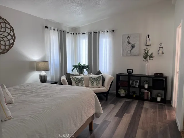 12550 Main Street 13, Hesperia, California 92345