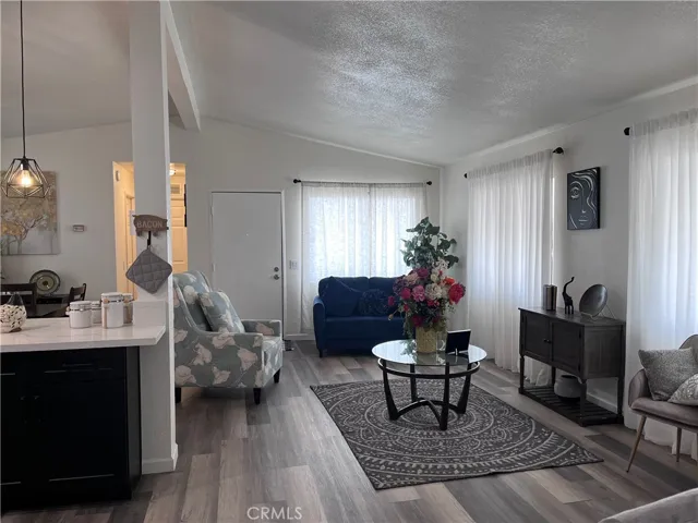 12550 Main Street 13, Hesperia, California 92345