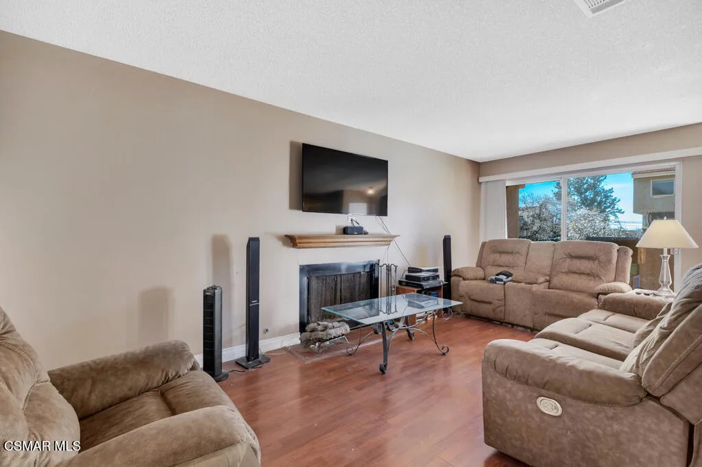 2103 Euclid Avenue, Camarillo, California 93010 home-pic-7