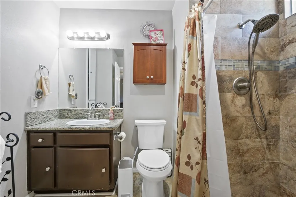 12321 Gardenia Place, Chino, California 91710 home-pic-14