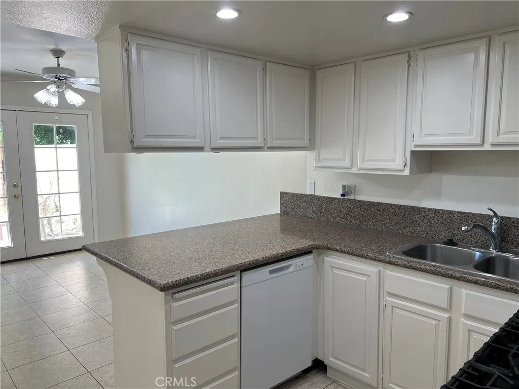 2304 Carrotwood, Brea, California 92821 home-pic-10