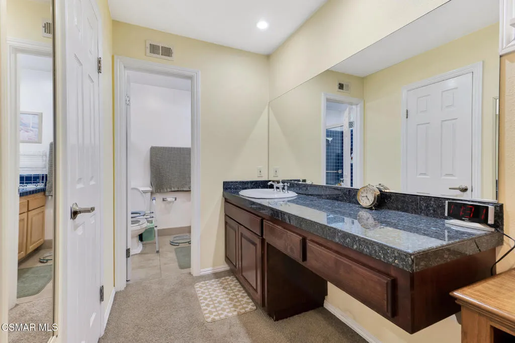 417 W Columbia Road, Thousand Oaks, California 91360 home-pic-23