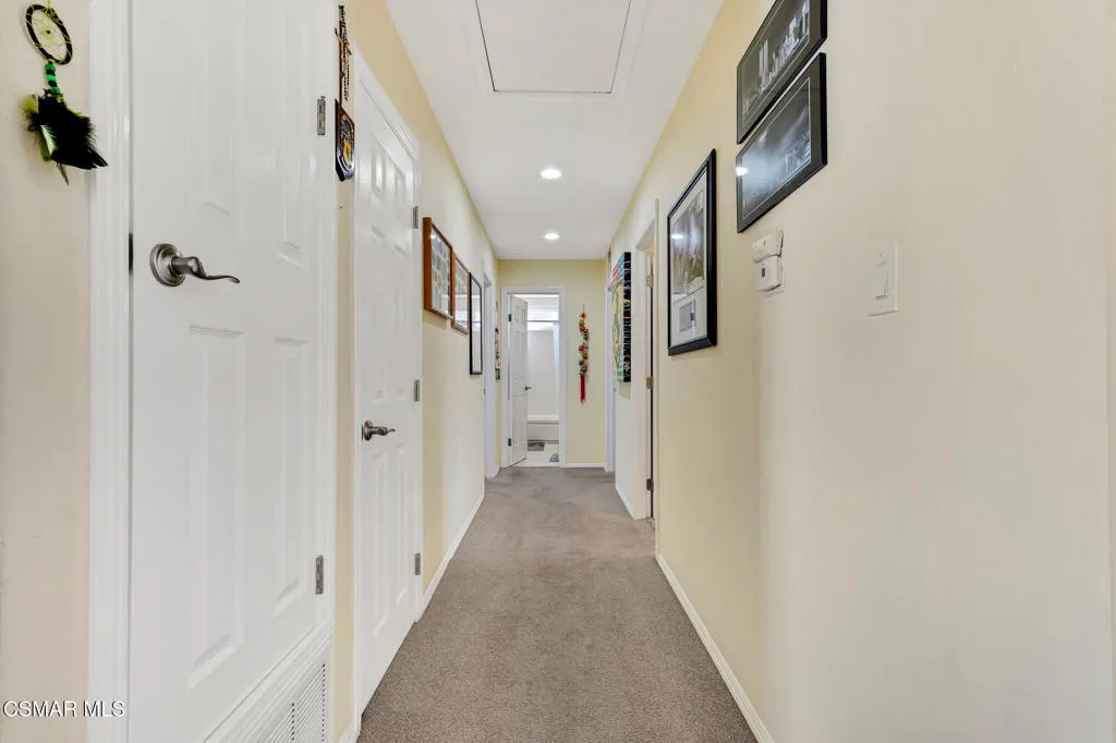 417 W Columbia Road, Thousand Oaks, California 91360 home-pic-20