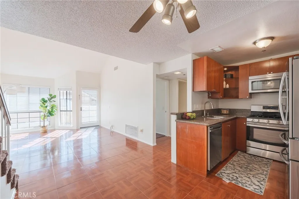 7737 Ferndale D, Stanton, California 90680 home-pic-14