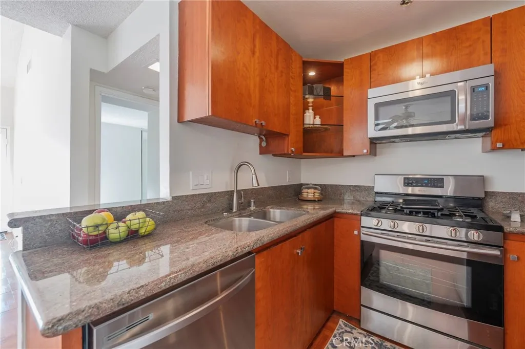 7737 Ferndale D, Stanton, California 90680 home-pic-18