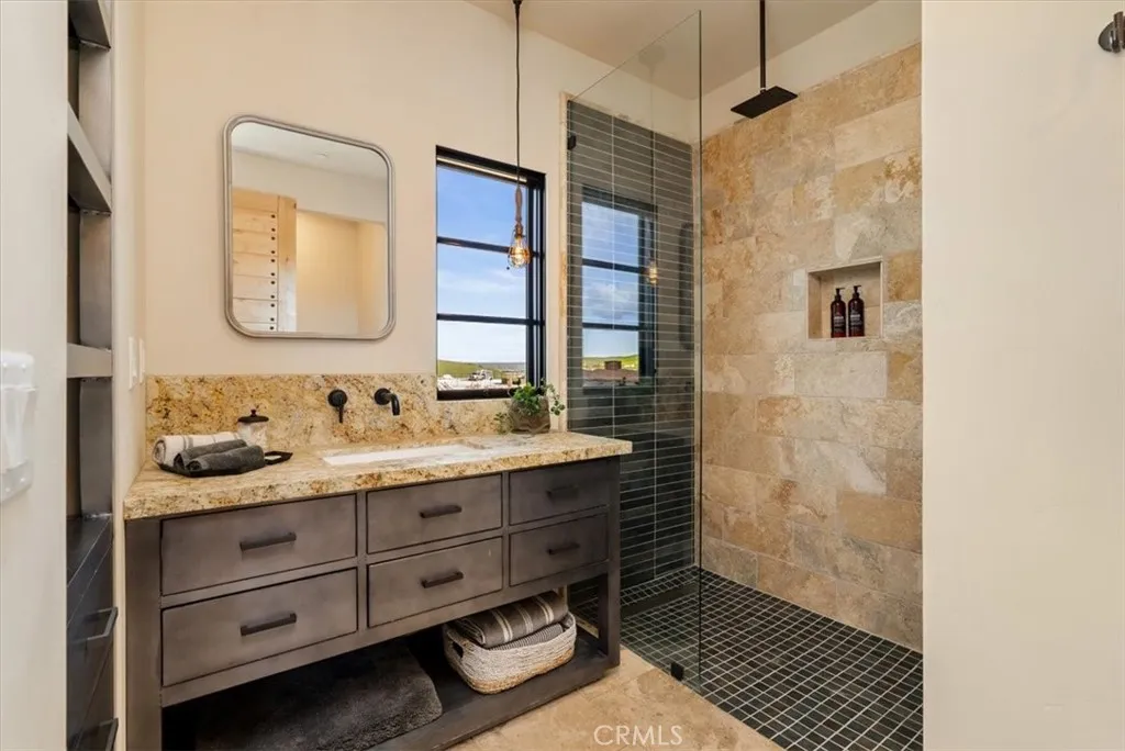 3940 Gruenhagen Flat Road, Paso Robles, California 93446 home-pic-29