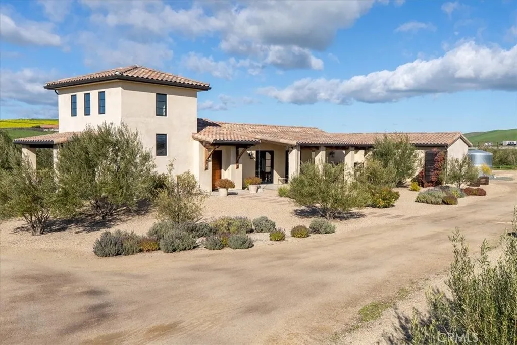3940 Gruenhagen Flat Road, Paso Robles, California 93446 home-pic-3