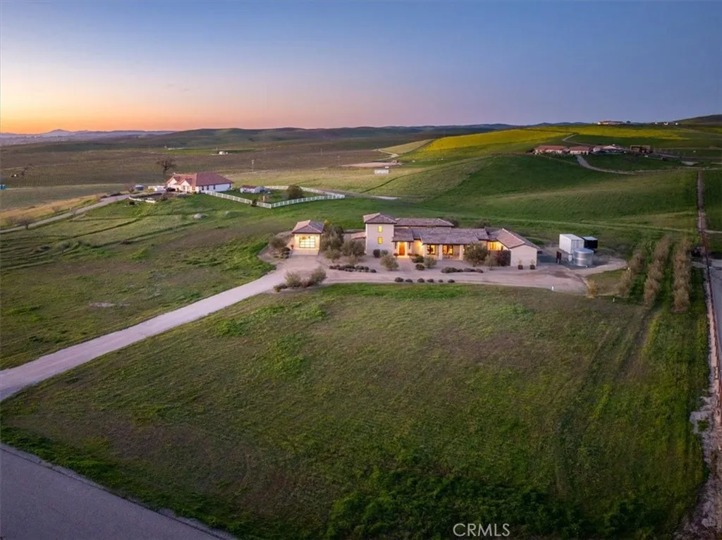3940 Gruenhagen Flat Road, Paso Robles, California 93446 home-pic-58