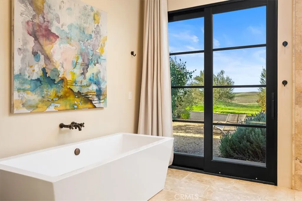 3940 Gruenhagen Flat Road, Paso Robles, California 93446 home-pic-21