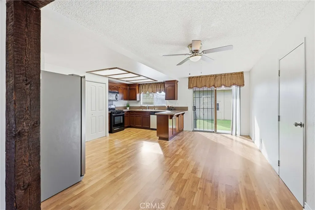 21010 E Cypress, Covina, California 91724 home-pic-16