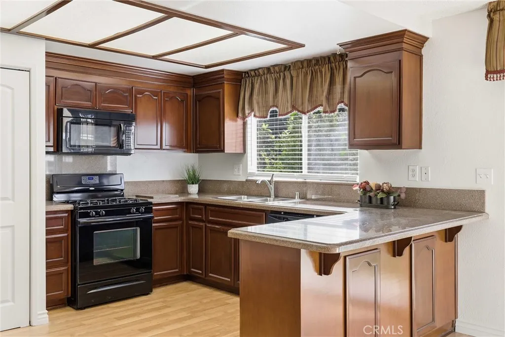 21010 E Cypress, Covina, California 91724 home-pic-19