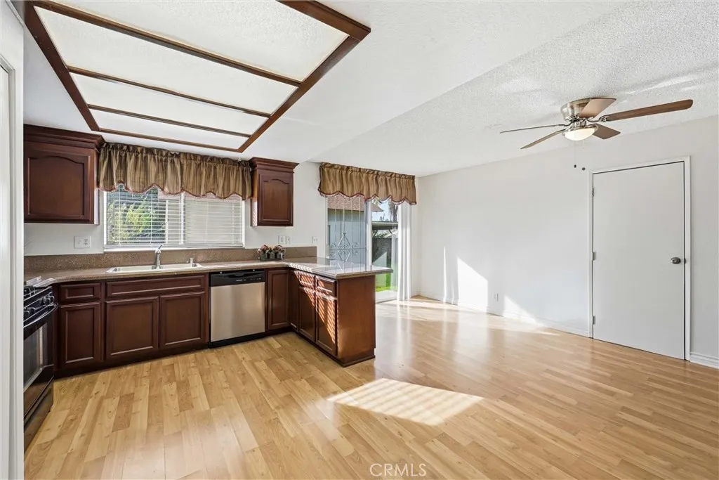 21010 E Cypress, Covina, California 91724 home-pic-18