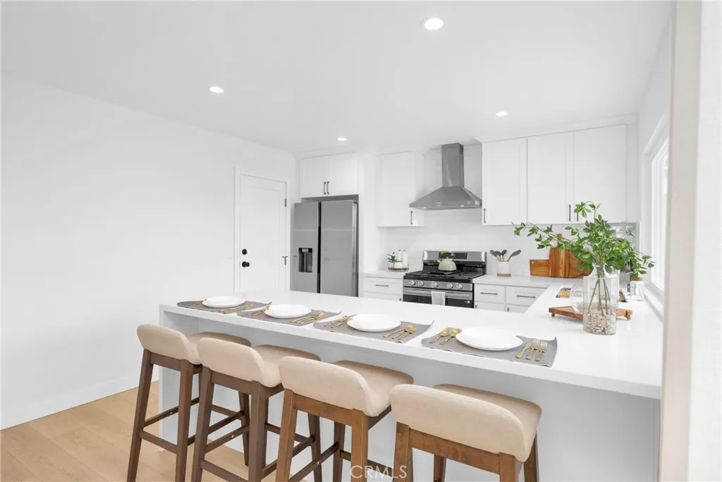 1768 Henderson Court, Vista, California 92083 home-pic-12