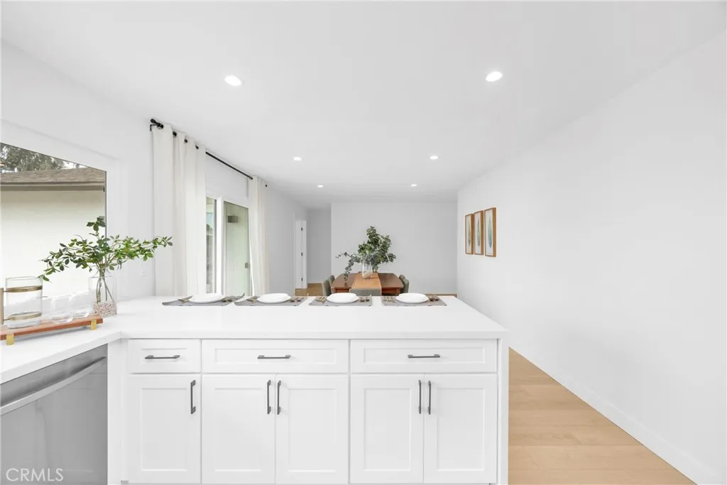 1768 Henderson Court, Vista, California 92083 home-pic-15
